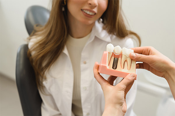 Options for Replacing Missing Teeth: Do I Have to Get Dental Implants? from Comprehensive Dental Science, PC in New York, NY