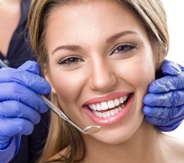 New York Teeth Whitening at Dentist